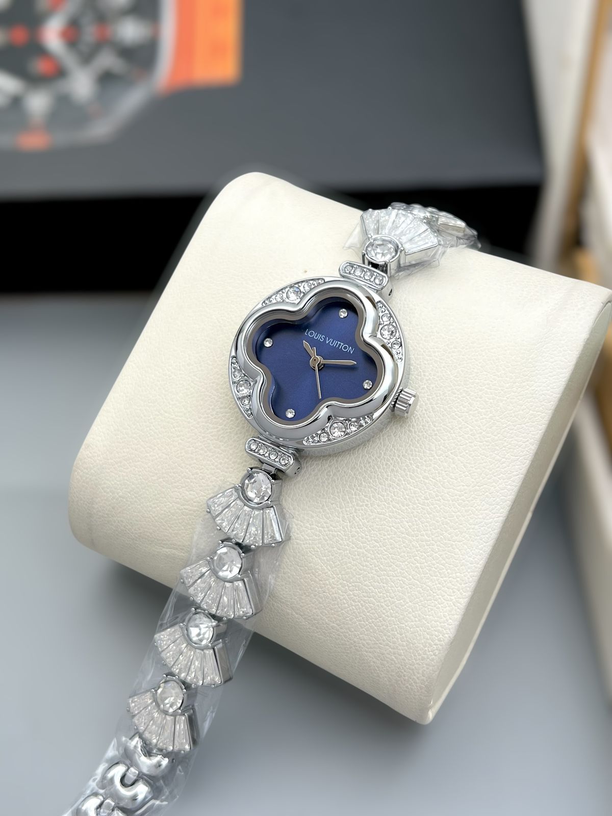 LOUIS VUITTON PREMIUM Blue Dial Diamond LADIES WATCH