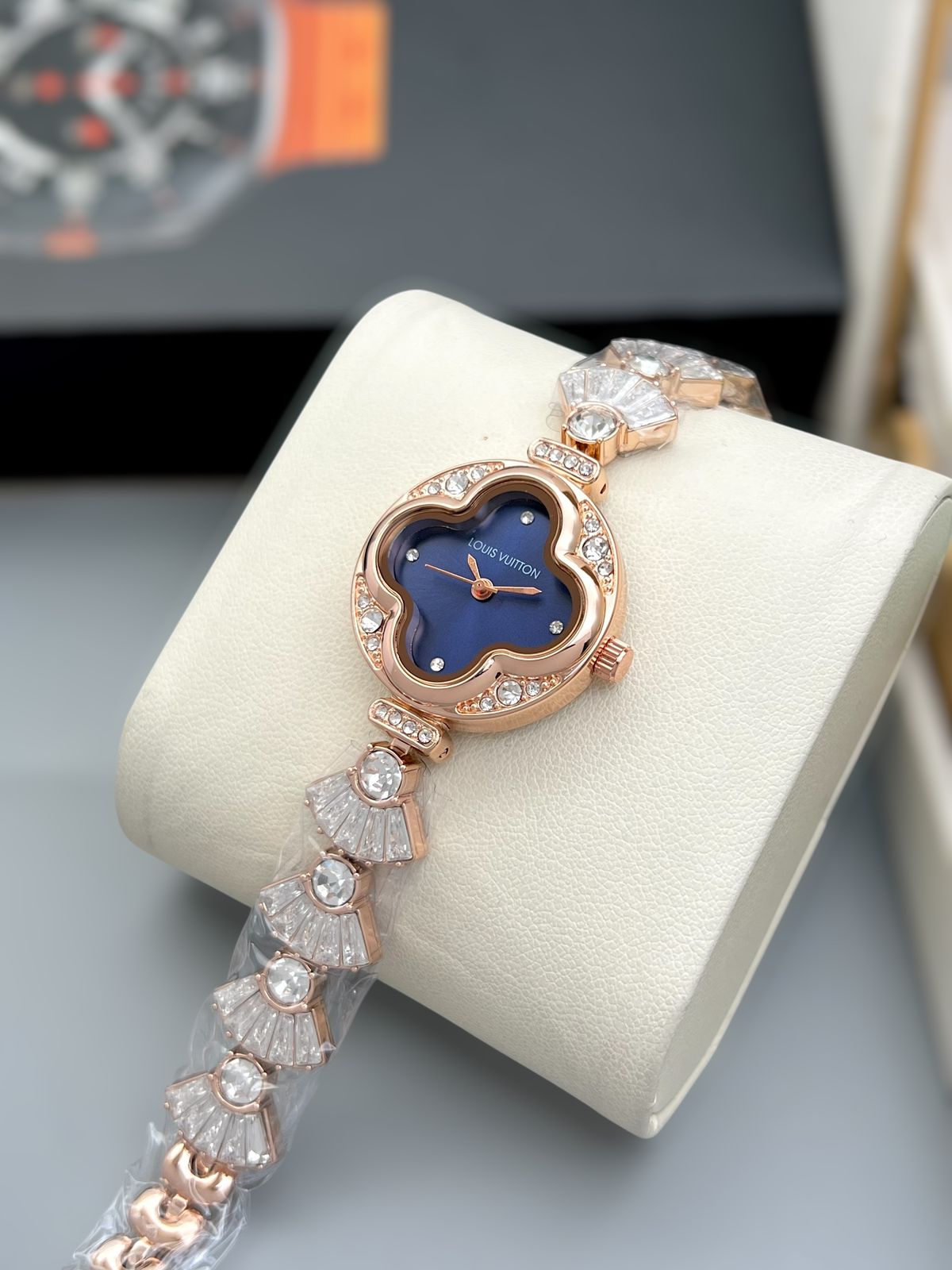 LOUIS VUITTON PREMIUM Blue Dial Diamond LADIES WATCH