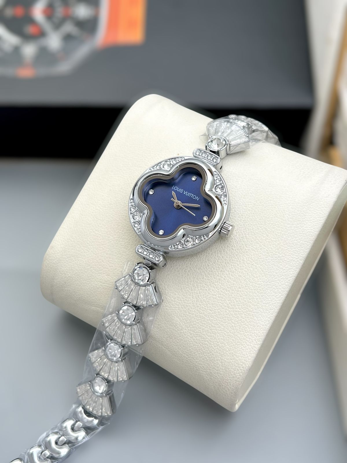 LOUIS VUITTON PREMIUM Blue Dial Diamond LADIES WATCH