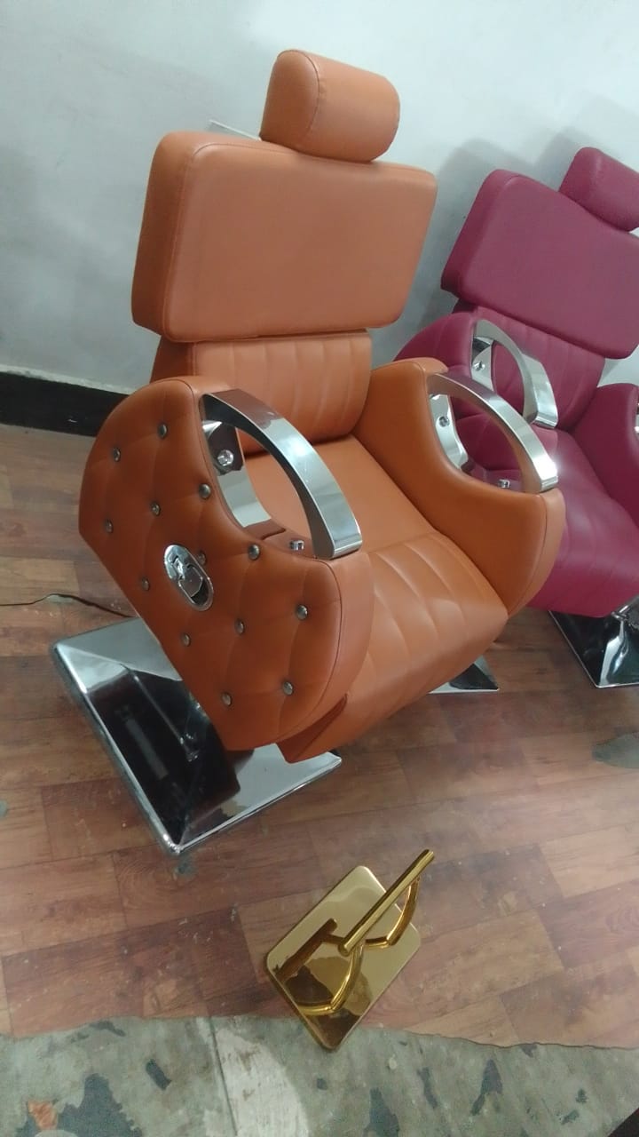 Cafe Hair Cutting Professional New Chair Imported Chair..