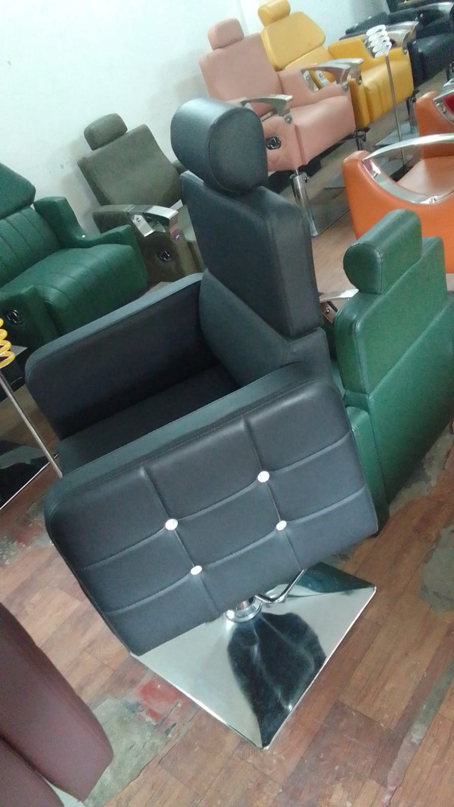 Steel Brown BRUT SALON CHAIR, p.u cushion/Professional, Synthetic Leather Imported.