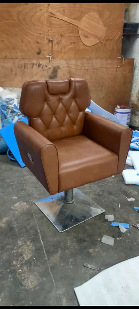 Steel Brown BRUT SALON CHAIR, p.u cushion/Professional, Synthetic Leather Imported.