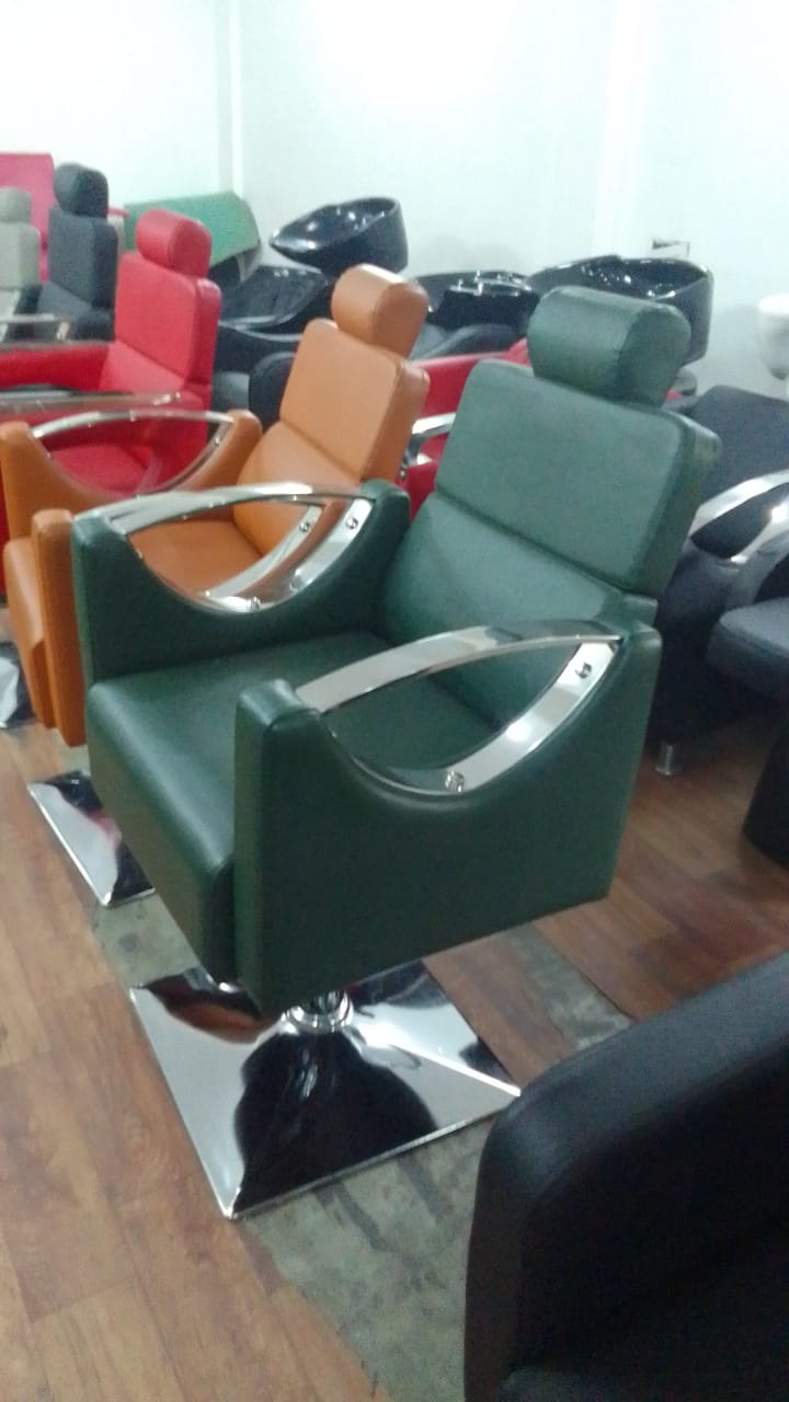 Steel Brown BRUT SALON CHAIR, p.u cushion/Professional, Synthetic Leather Imported.