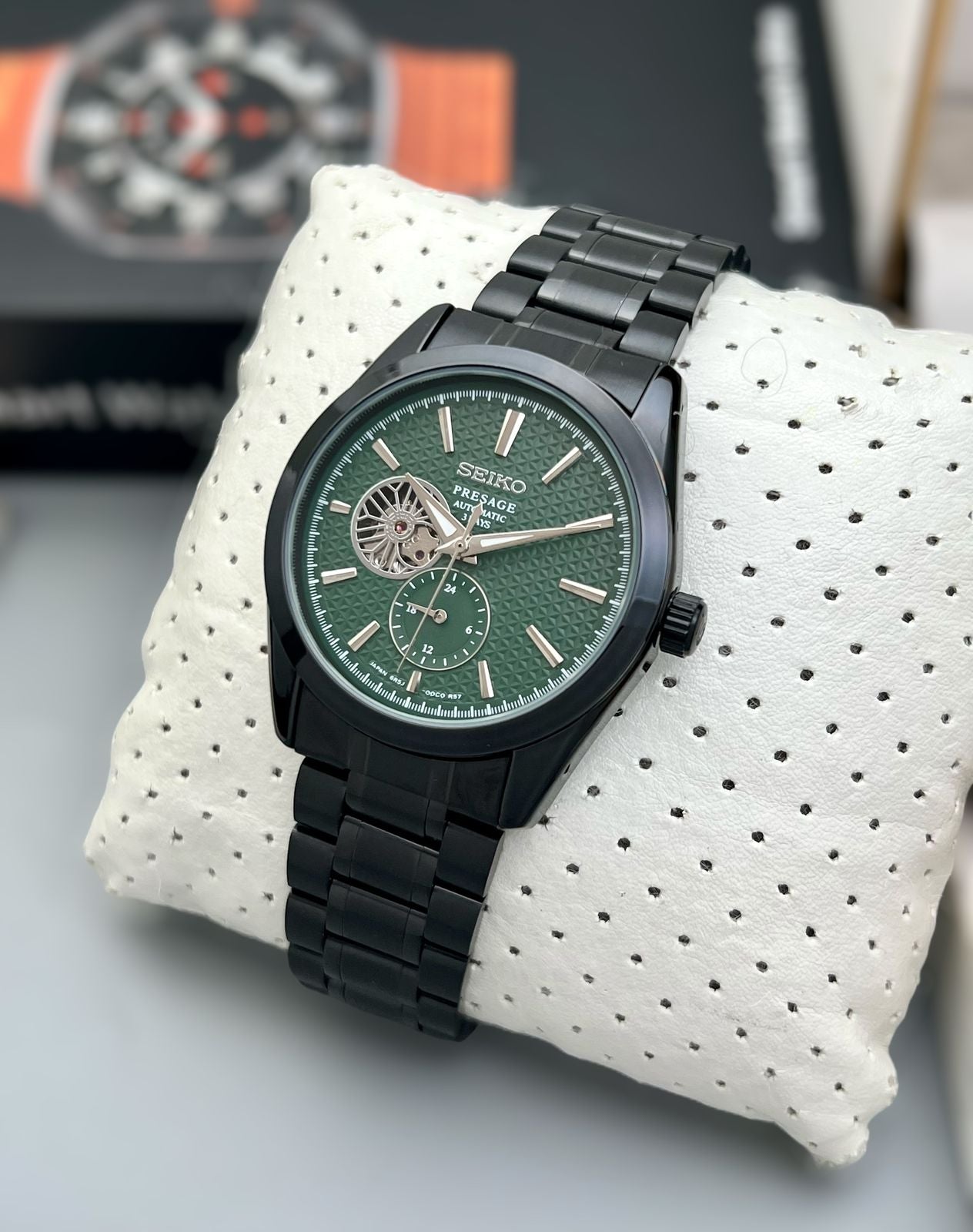 Seiko Elegant fully integrated watch