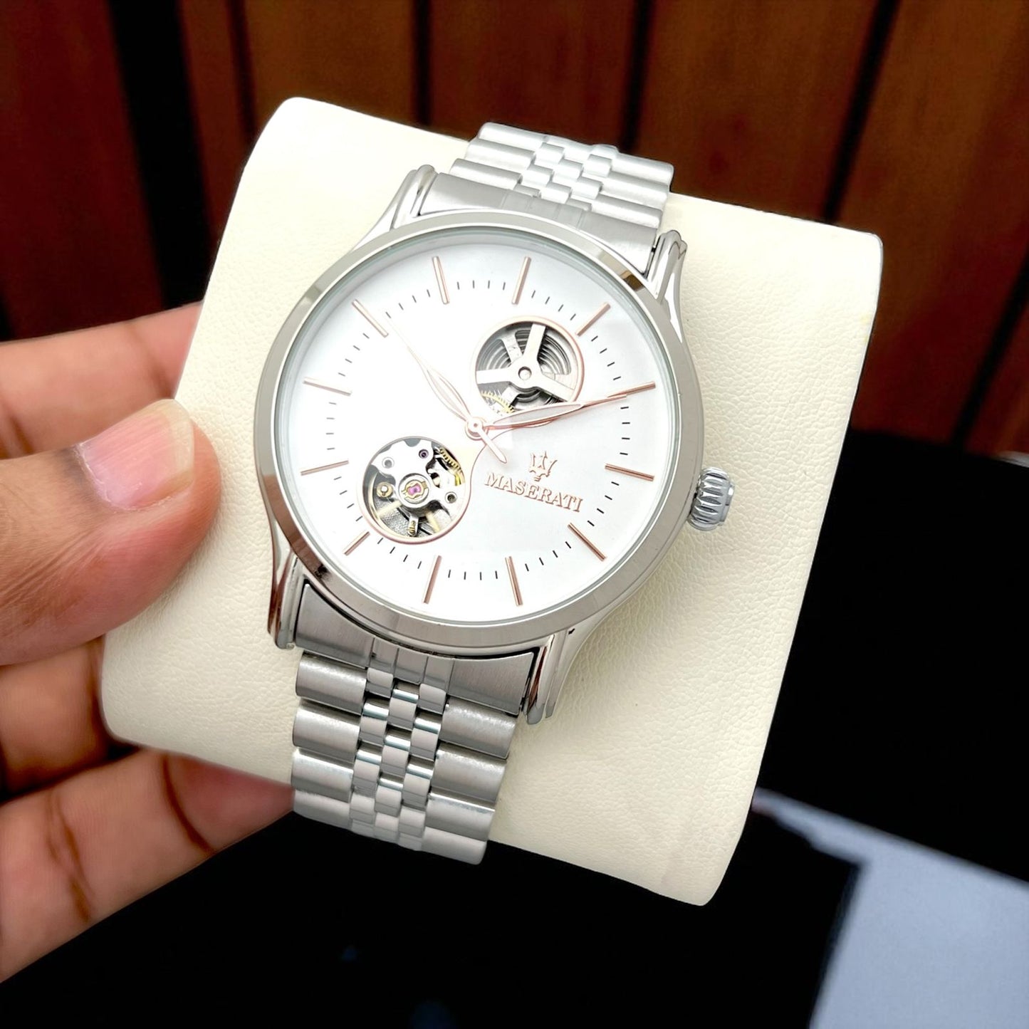 masarati  WATCH AUTOMATIC ANTI ALLERGIC METAL BELT TO AMAZE CUSTOMER