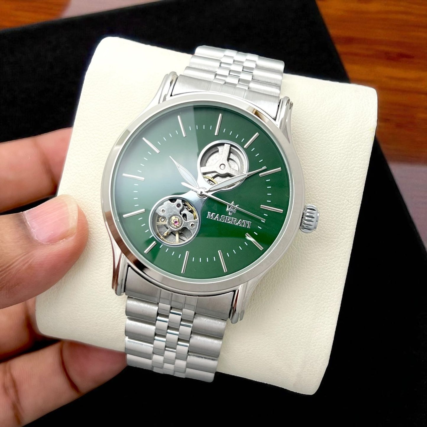 masarati  WATCH AUTOMATIC ANTI ALLERGIC METAL BELT TO AMAZE CUSTOMER