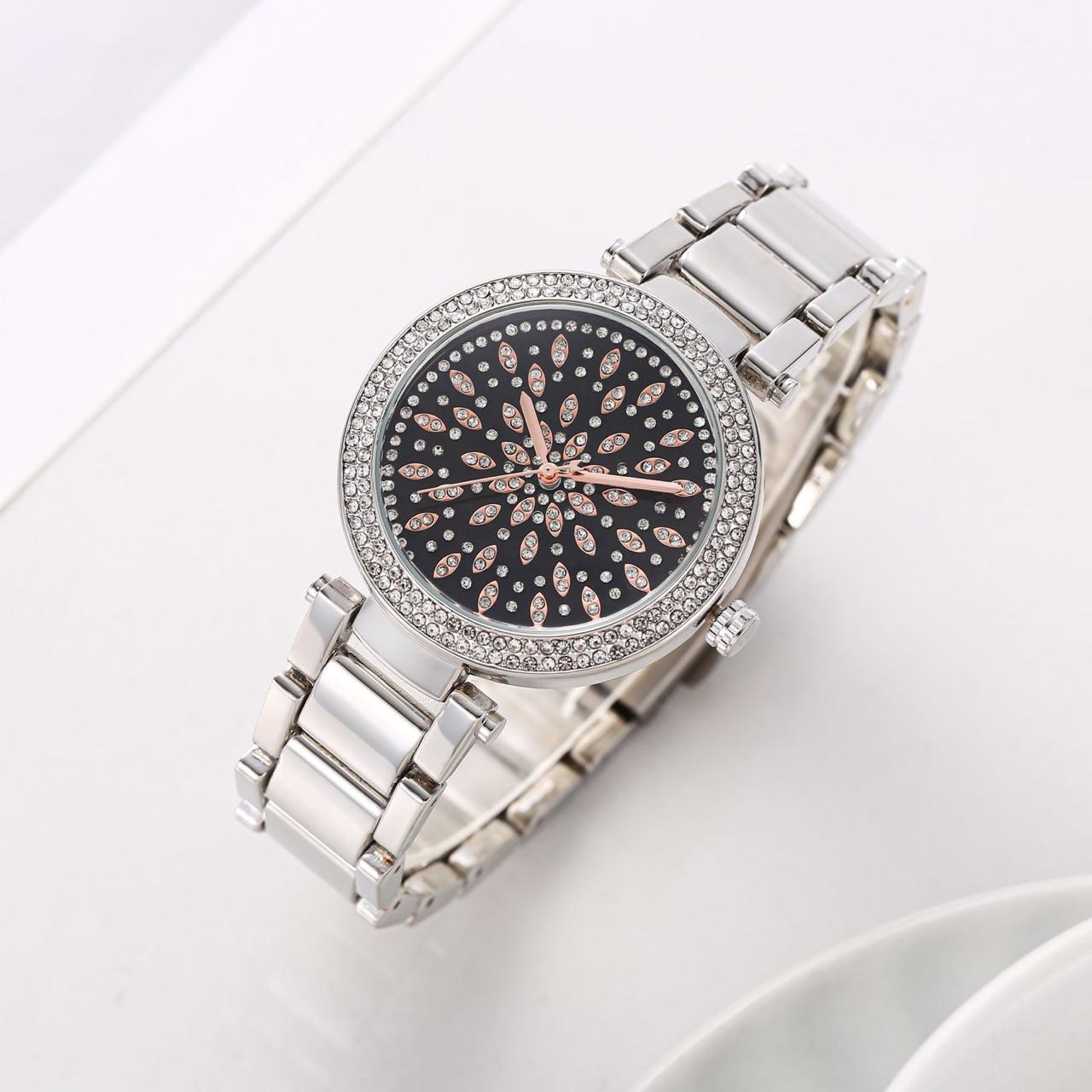 CLASSIC DIAMOND PREMIUM LADIES WATCH