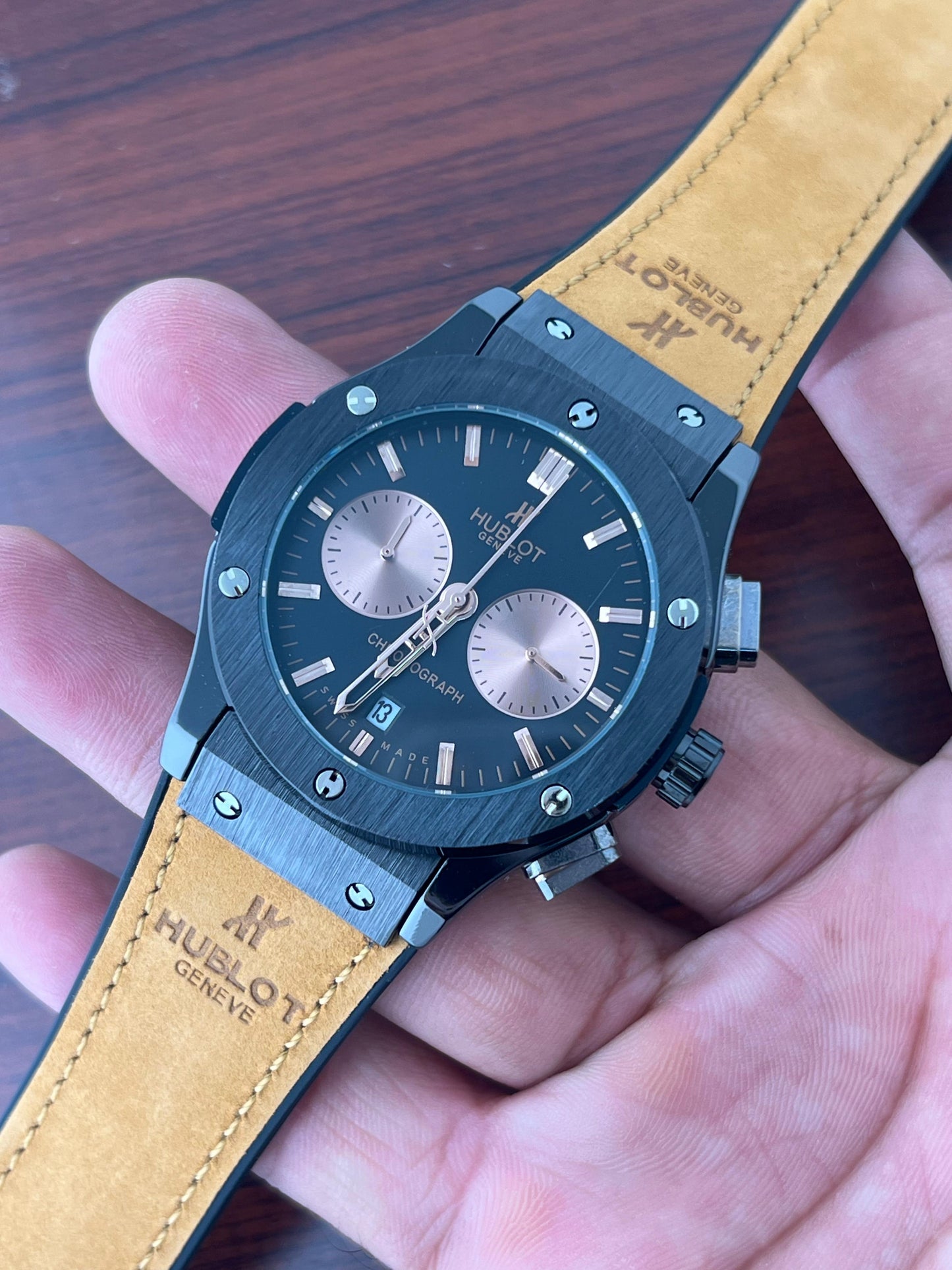 ✅ *Hublot Big Bang 5 Hand all shining Full Black, iconic  Strap collection