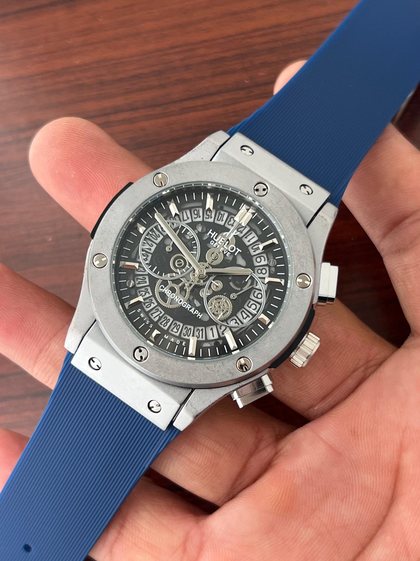 ✅ *Hublot Big Bang 5 Hand all shining Full Black, iconic  Strap collection