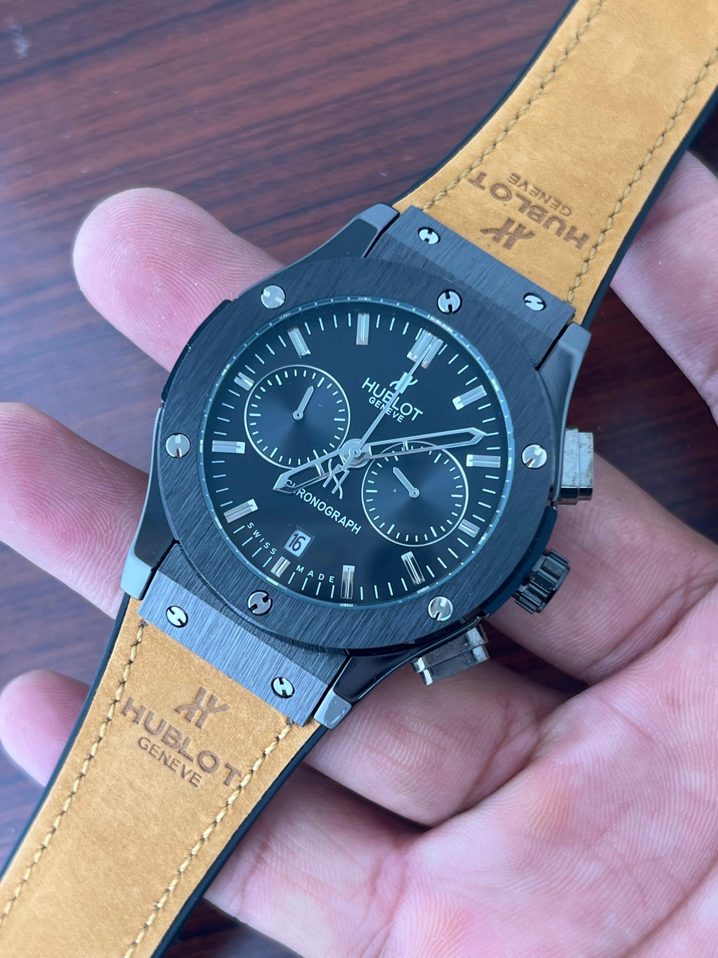 ✅ *Hublot Big Bang 5 Hand all shining Full Black, iconic  Strap collection