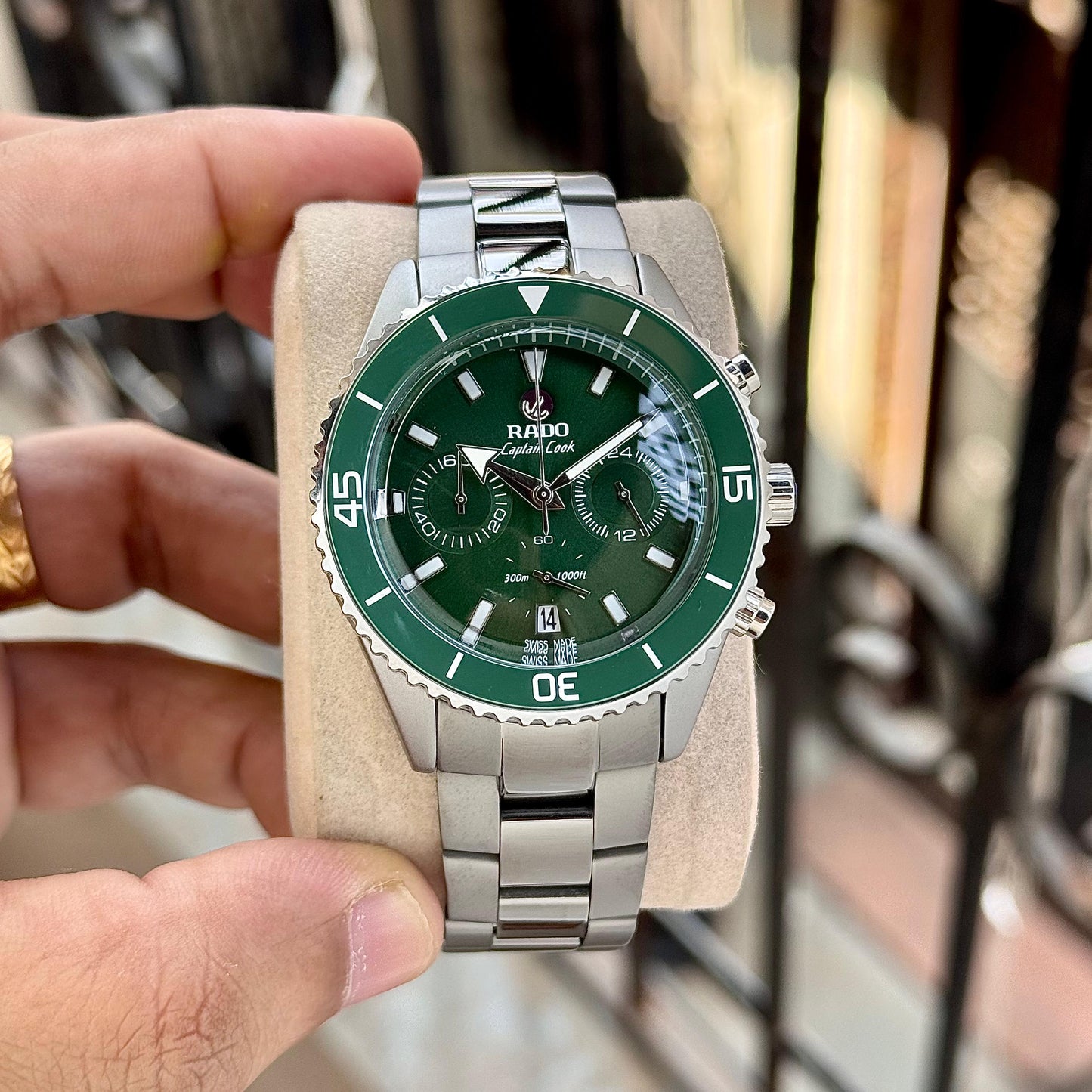 RADO CAPTAIN COOK – HIGH-TECH CERAMIC LUXURY MASTERPIECE ✅
