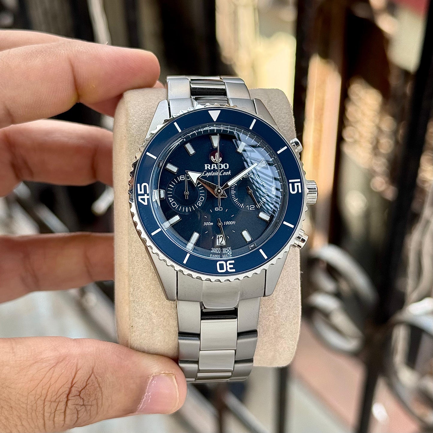 RADO CAPTAIN COOK – HIGH-TECH CERAMIC LUXURY MASTERPIECE ✅