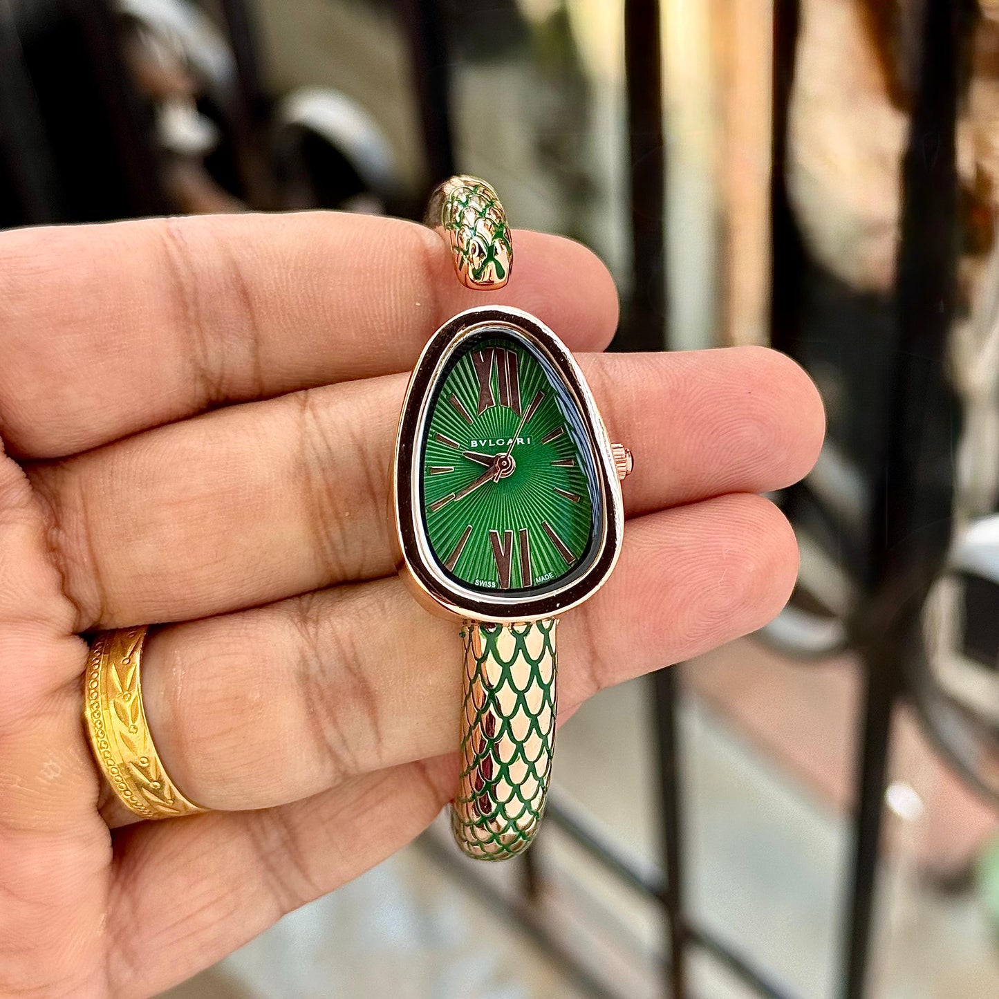 ✅ BVLGARI SERPENTI – THE ICONIC LUXURY SNAKE-INSPIRED TIMEPIECE FOR WOMEN ✅