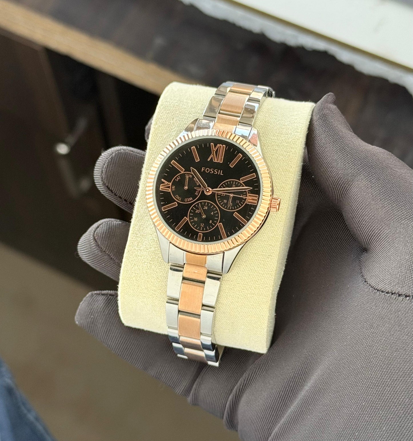 Fossil Bannon timepiece is Expertly Crafted with a Black 3 Link Steel Strap