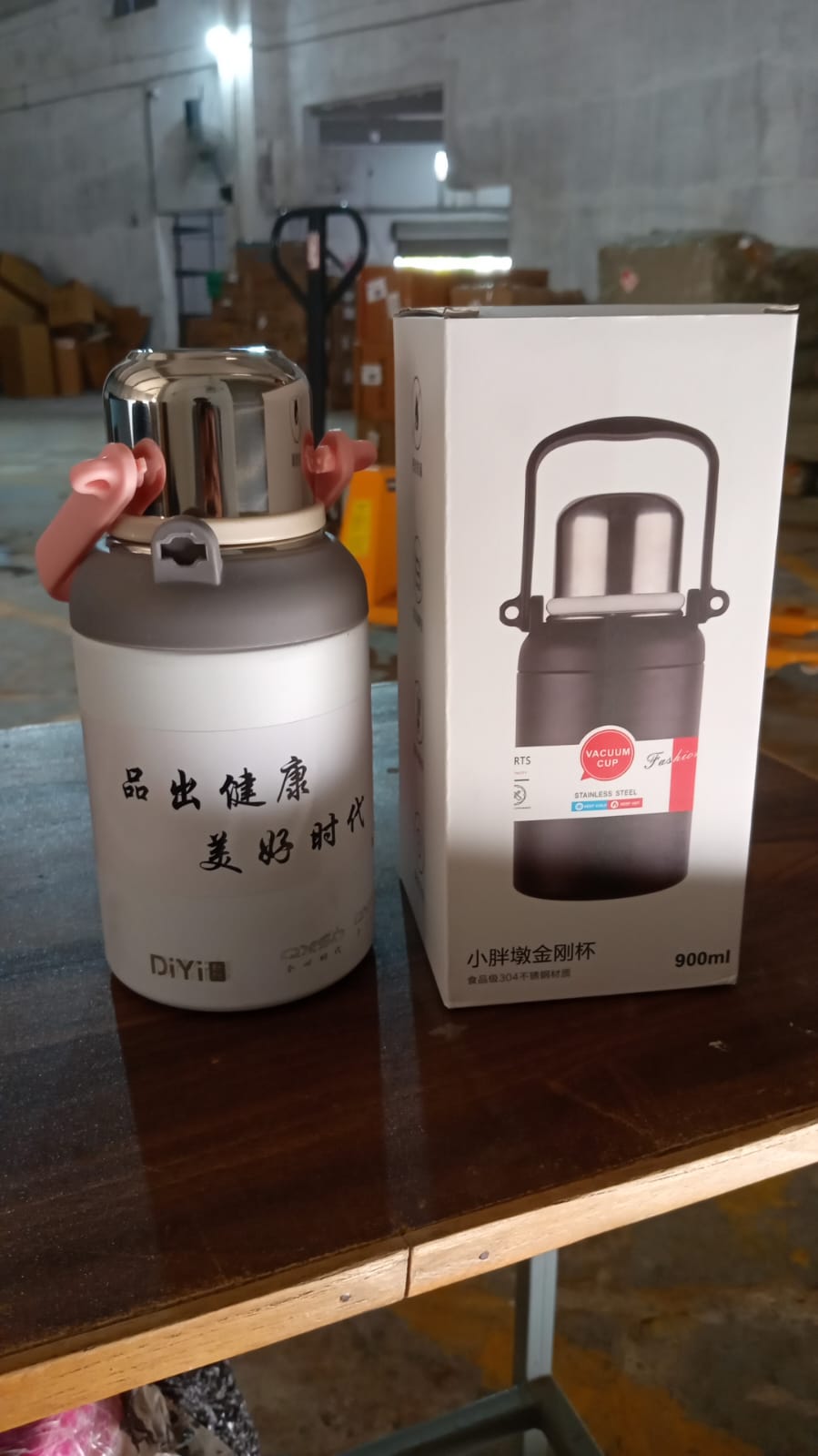 13041 Stainless Steel Vacuum Insulated Water Bottle Cup Leak Proof Flask For Tea Coffee Reusable Water Bottle With Hanging Strap Bottle For Hot Cold Drinks Wide Mouth Water Flask (900 Ml Mix Color) - Springkart 