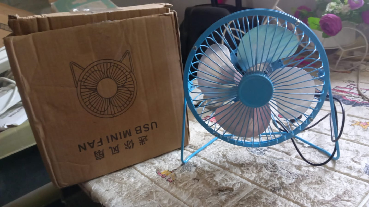 USB Table Desk Personal Metal Electronic Fan, Compatible with Computers, Laptops, Student Dormitory, Suitable For Office, School Use (1 Pc) - Springkart 