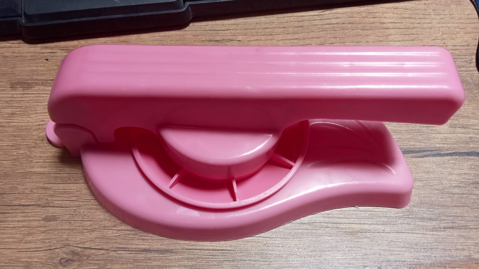 Plastic Puri Press Maker (1 Pc): Easy Chapati Roti Press (Kitchen) - Springkart 