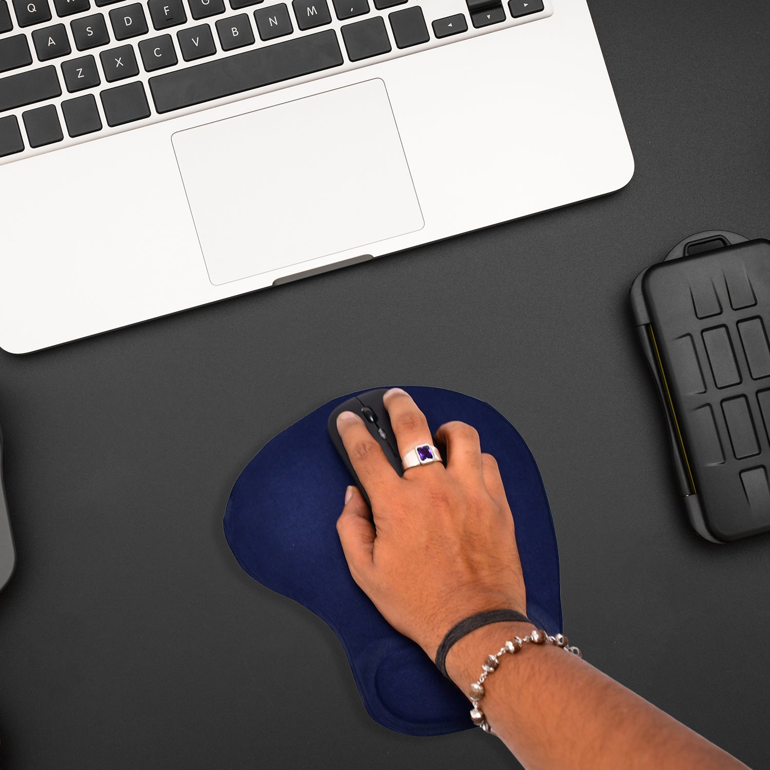 6161a Wrist S Mouse Pad Used For Mouse While Using Computer. - Springkart 