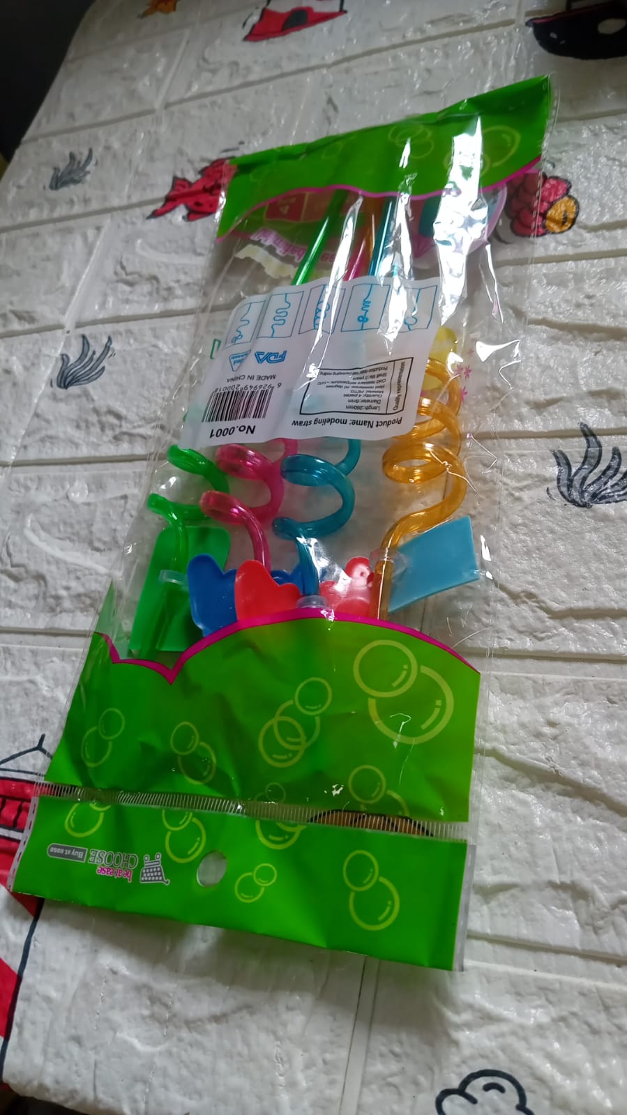 Plastic Straws Reusable Drinking Straws (4 pc Set / Mix design) - Springkart 