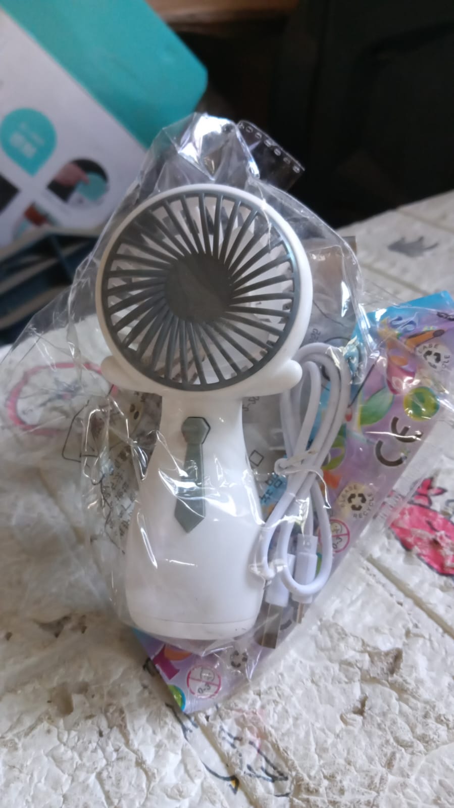 Mini USB Handheld Fan, Portable Handy Mini Fan for Home, Office, Travel and Outdoor Use (1 Pc) - Springkart 