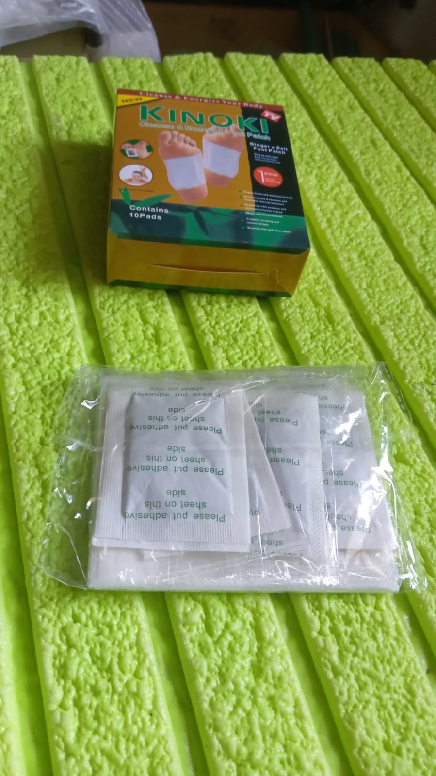 kinoki Cleansing Detox Foot Pads, Ginger & salt Foot Patch -10pcs (Free Size, White) - Springkart 