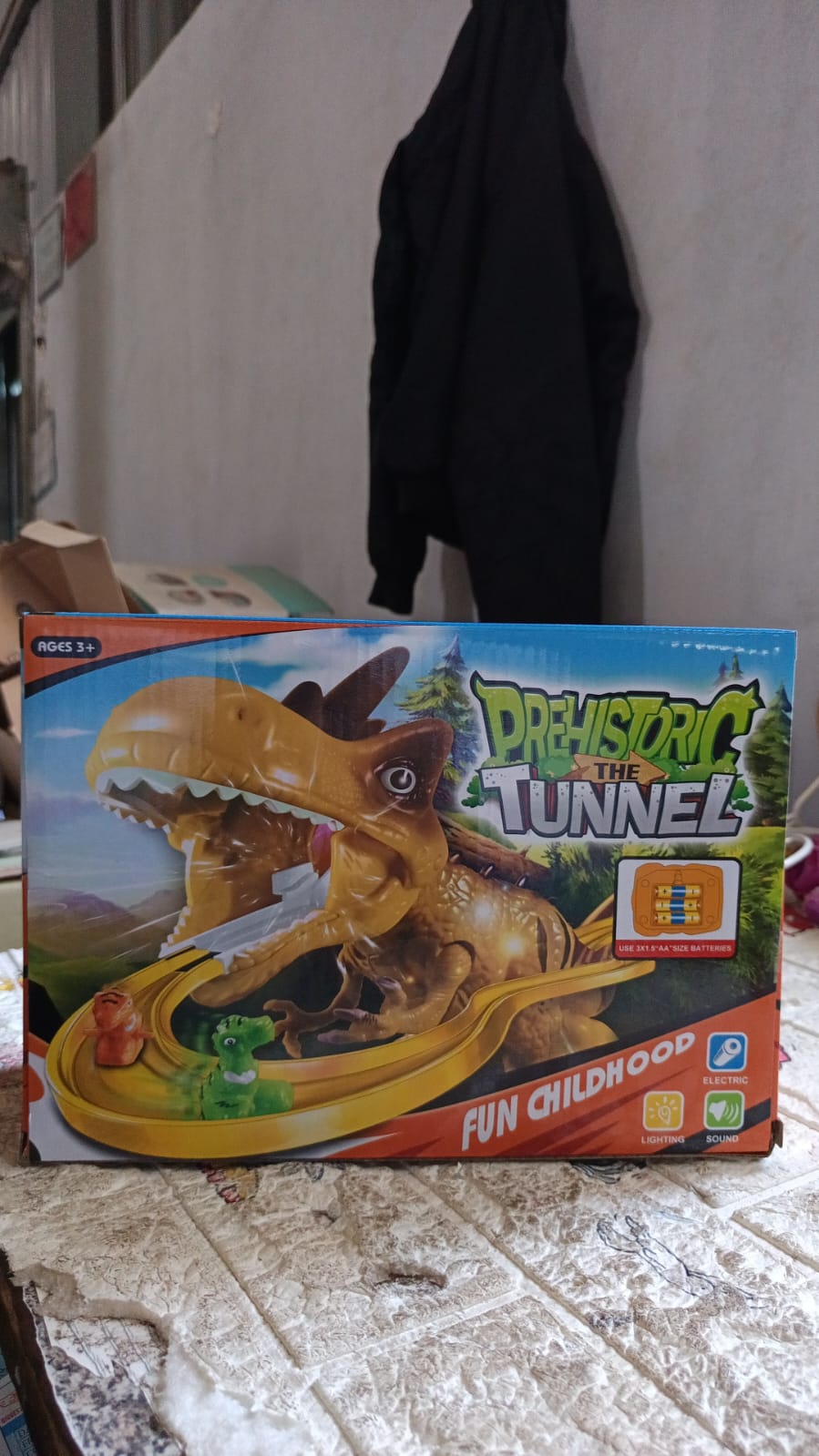 Children Electric Tracks Climb Stair Dinosaur Toys Glowing With Sound Kid Toy Animals Model Interactive Toys - Springkart 