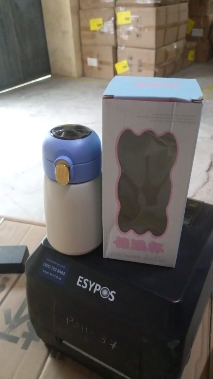 Smart Vacuum Insulated Water Bottle with LED Temperature Display (300 ML Approx) - Springkart 