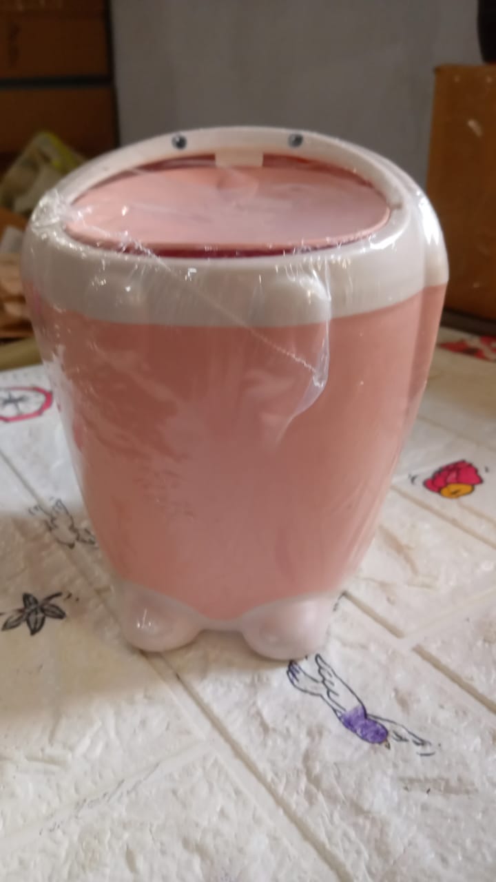 Little White Rabbit Trash Can Small Garbage can with lid Trash can for Cars Mini Dumpster for Desk Tabletop Litter bin Bunny Trash can Rabbit Garbage can,Mini Dustbin Garbage can for Desk - Springkart 