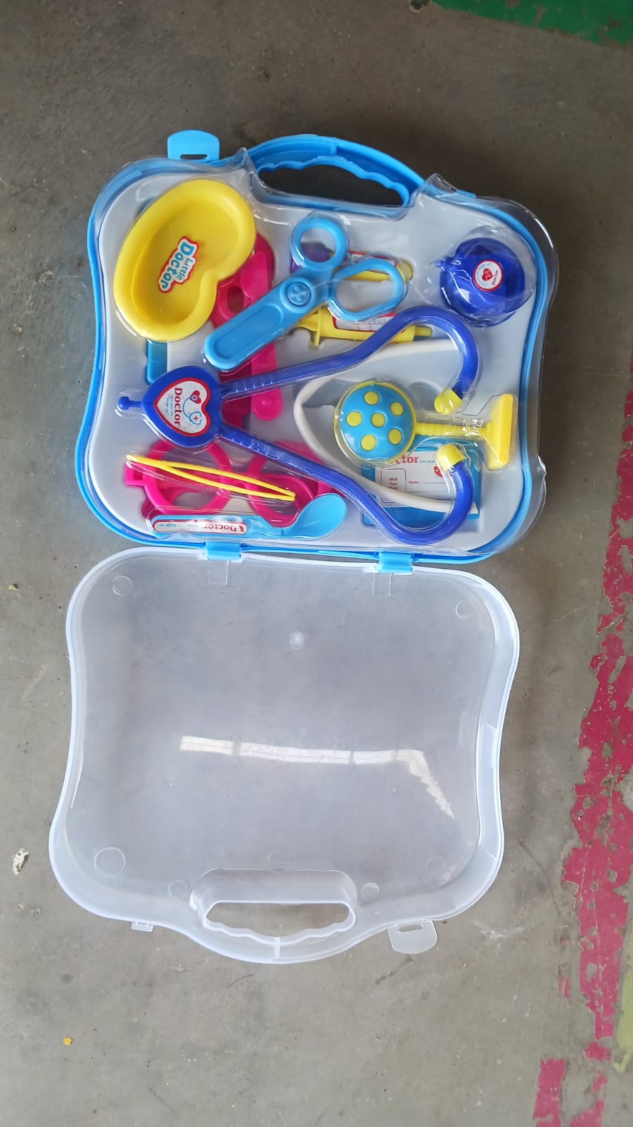 Kids Doctor Set Toy Game Kit (Multicolor / Approx 16 Pcs Set) - Springkart 