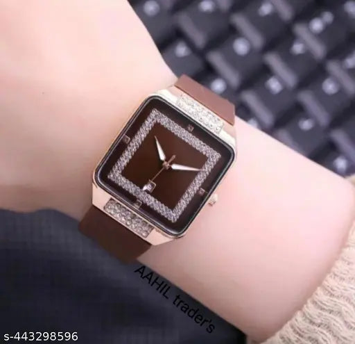 Latest square dimond dail design rubber strap analog watch for girls