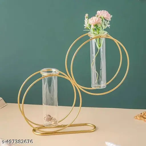 metal propogation vase.