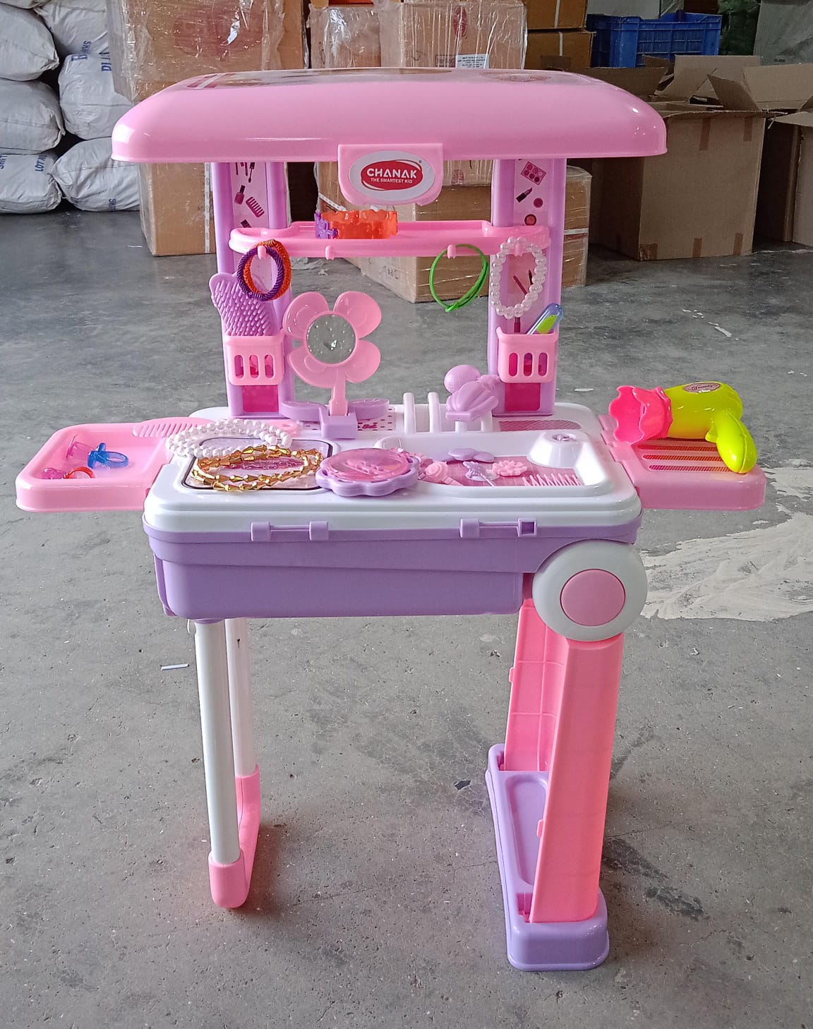 Big Beauty Set Suitcase On Wheel, The Ultimate Beauty Set On Wheels for Girls, Makeup Kit is Easy to Clean & Use, Portable Beauty Set with 25 Pieces for 3 Years BIS Approved. (Beauty Set Trolley) - Springkart 