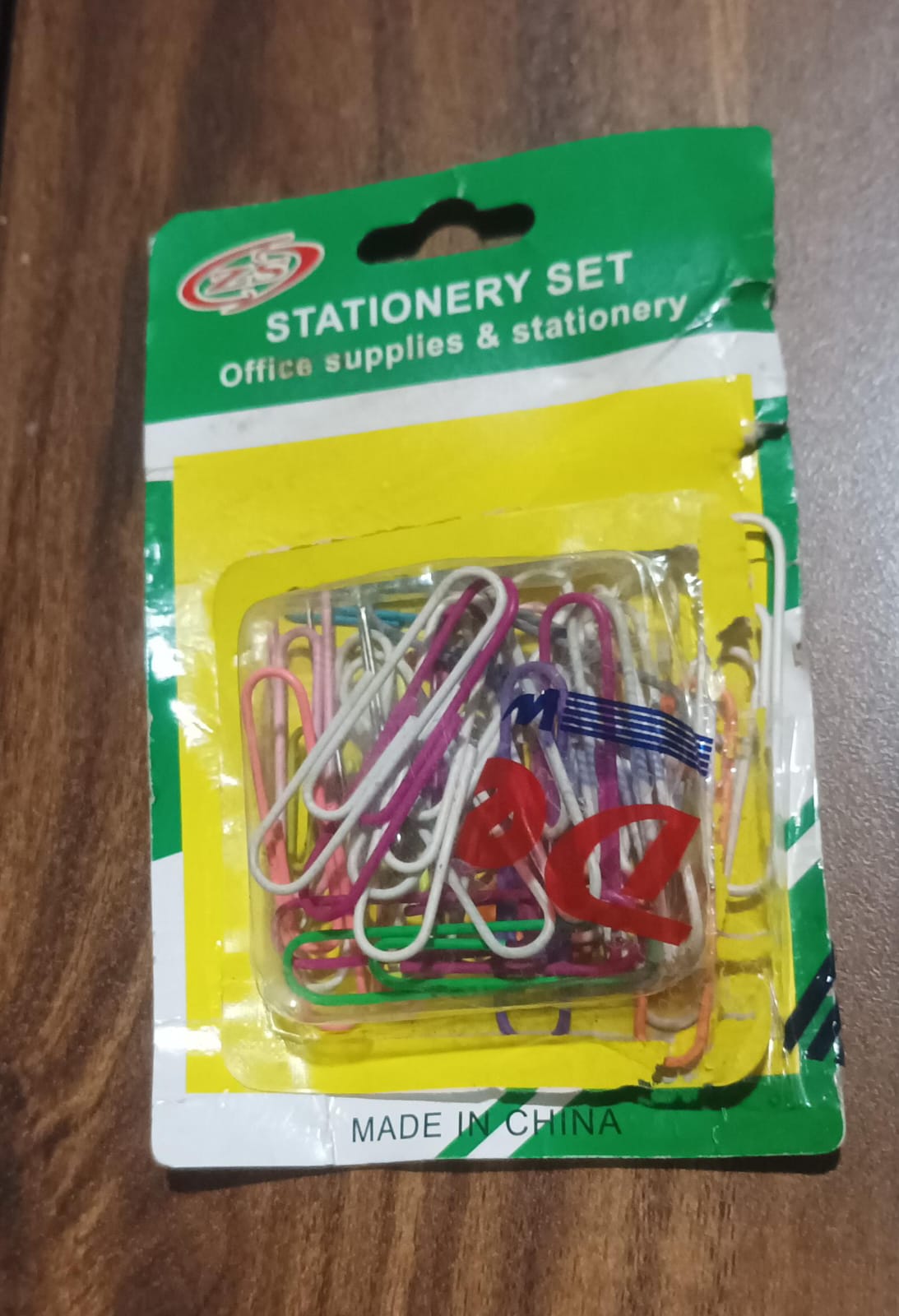 Multipurpose Assorted Color Paper Clips (Approx 30 Pcs / Medium Size) - Springkart 