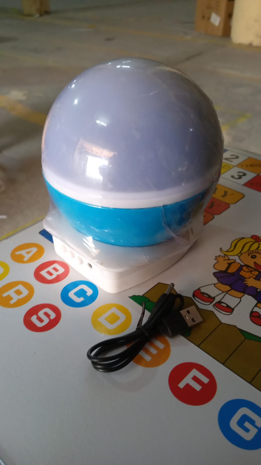 Moon Night Light Projector Star Master (1 Pc / Battery Not included) - Springkart 