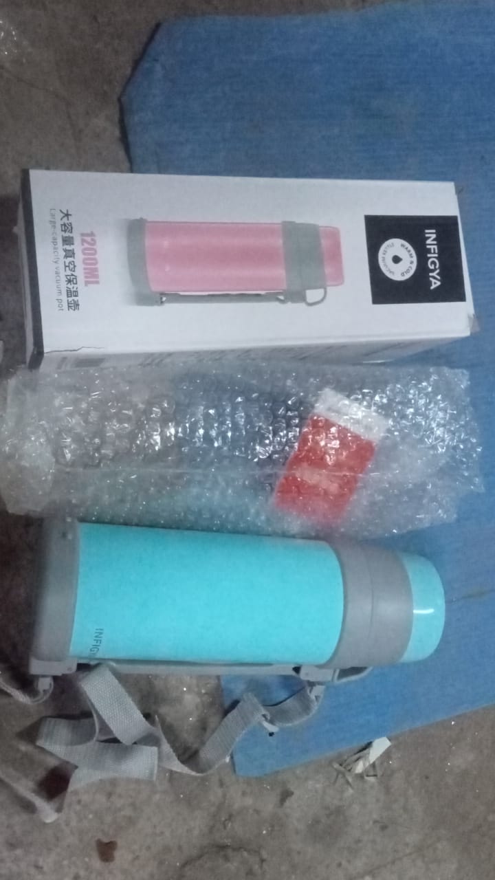 Stainless Steel Insulation Thermos, Double-Wall Vacuum Insulated Water Bottle For Travel, Outdoor Fitness Portable Travel Pot, Camping Coffee, Portable Car, Travel Keep Hot & Cold Large Capacity (1200 ML) - Springkart 