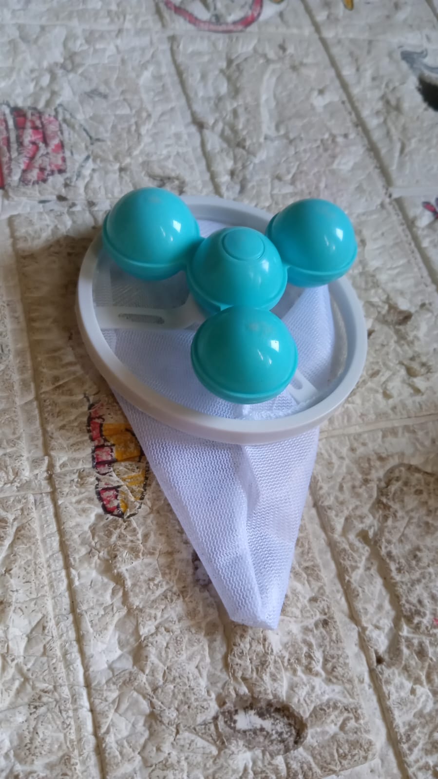 Laundry Ball Floating Pet Fur Lint Hair Catcher Household Reusable Washing Machine Floating Lint Mesh Bag Hair Filter Net Pouch Washing Lint Hair Remover Net, Mesh Bag Dryer (1 Pc) - Springkart 