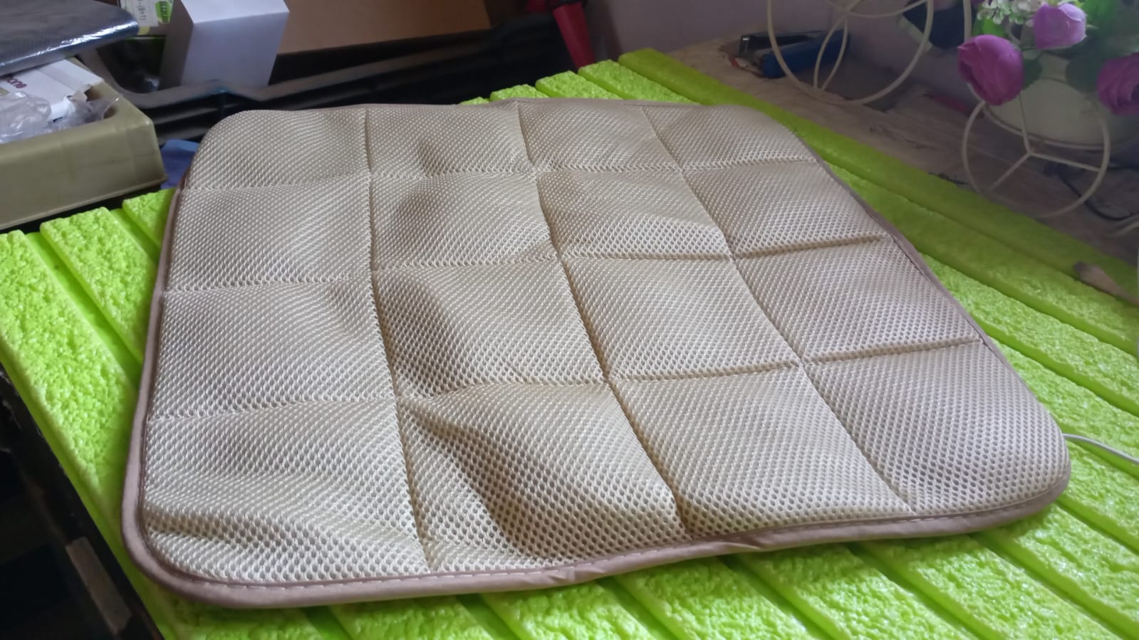Square Shaped Bamboo Charcoal Filled Car Auto Seat Cushion Mat Cover - Springkart 