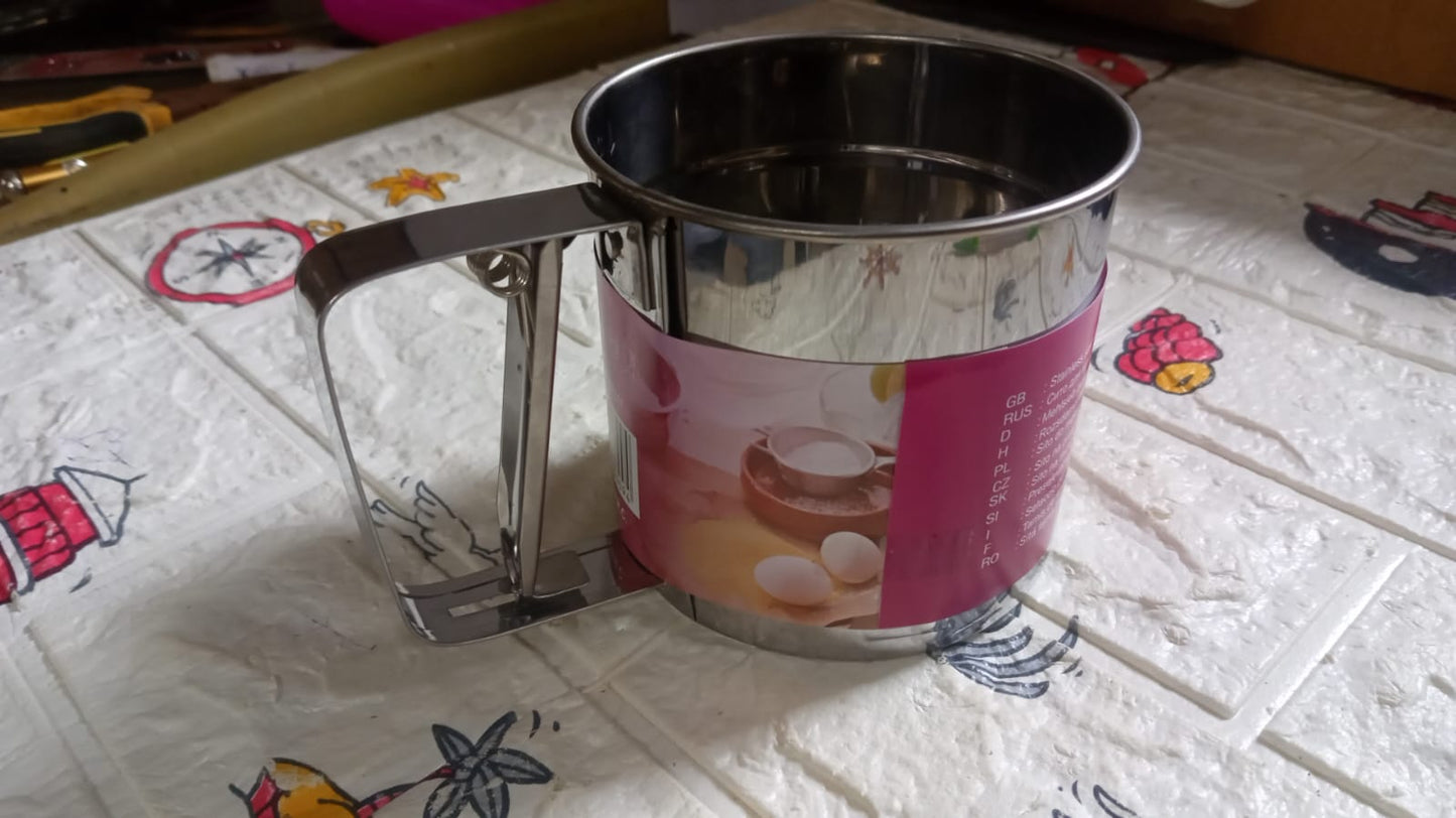 Flour Sifter Stainless Steel Shaker, Creation Baking Stainless Steel Shaker Sieve Cup Manual Flour Sifter with Measuring Scale Mark, Flour Sifter, Flour Sieve Multipurpose Handheld for Hotel for Kitchen, Home - Springkart 