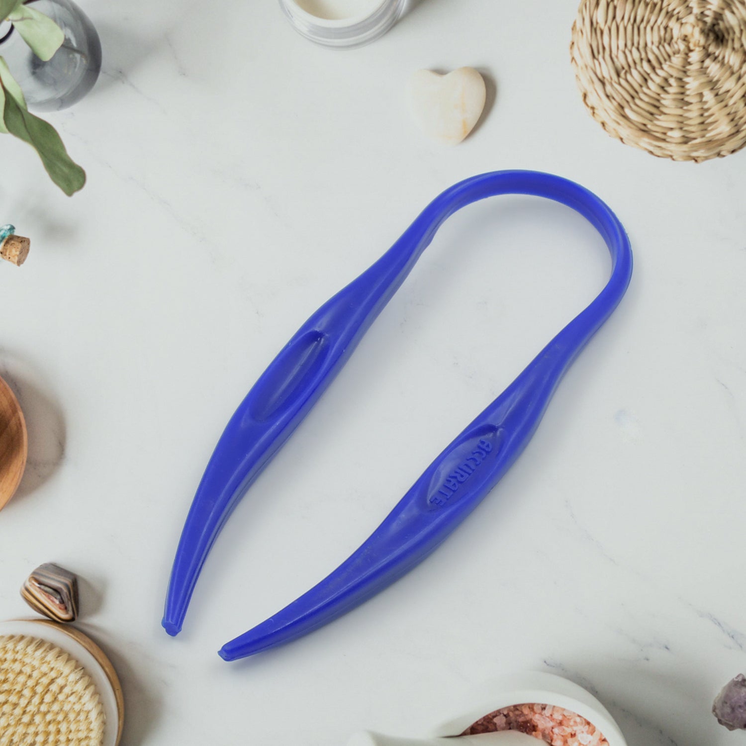 Plastic Tongue Cleaner For Kids Adults Tongue Scraper For Bad Breath Maintain Oral Hygiene For Daily Use For Fresh Breath Bacteria Removal Improved Taste Plastic With Handle Tongue Cleaner (1 Pc ) - Springkart 