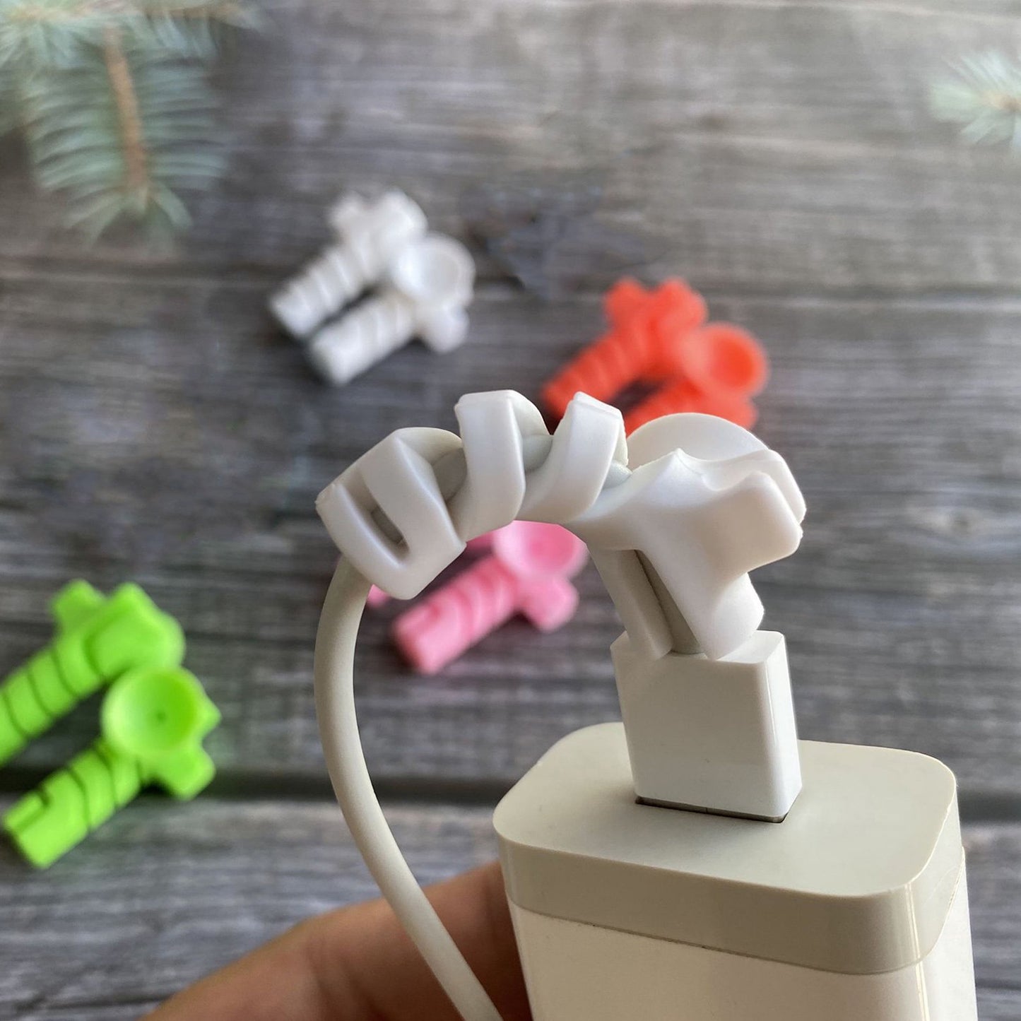 Cable Cord Protector Saver With Suction End (Suction Winder 4 Pcs Set) - Springkart 