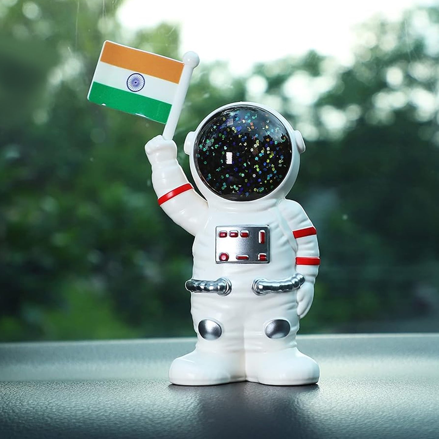 Solar Power Astronaut Ornament Moving Hand With Indian Flag (1 Pc) - Springkart 
