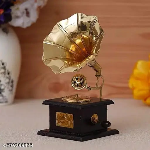 Antique Gramophone Showpiece for Home Decor ,Wooden Vintage Brass Showpiece.