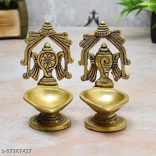 Pure Brass Shanku Chakra Antique Arch Design Diya, 4.5 inches, Brass Yellow Antique Finish, Pack of 1 Pair