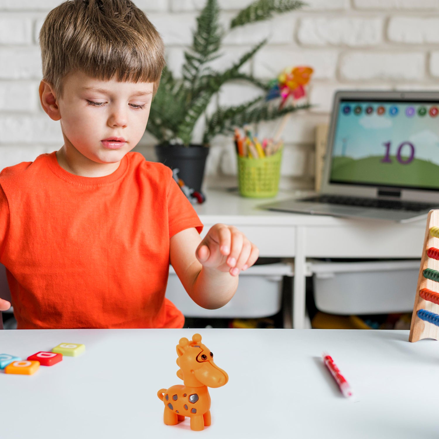 Extandable Giraffe Toy Cute Looking Giraffe With Extandable Neck - Springkart 