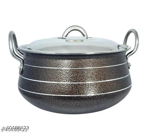 Essential Sauce Pots & Handis