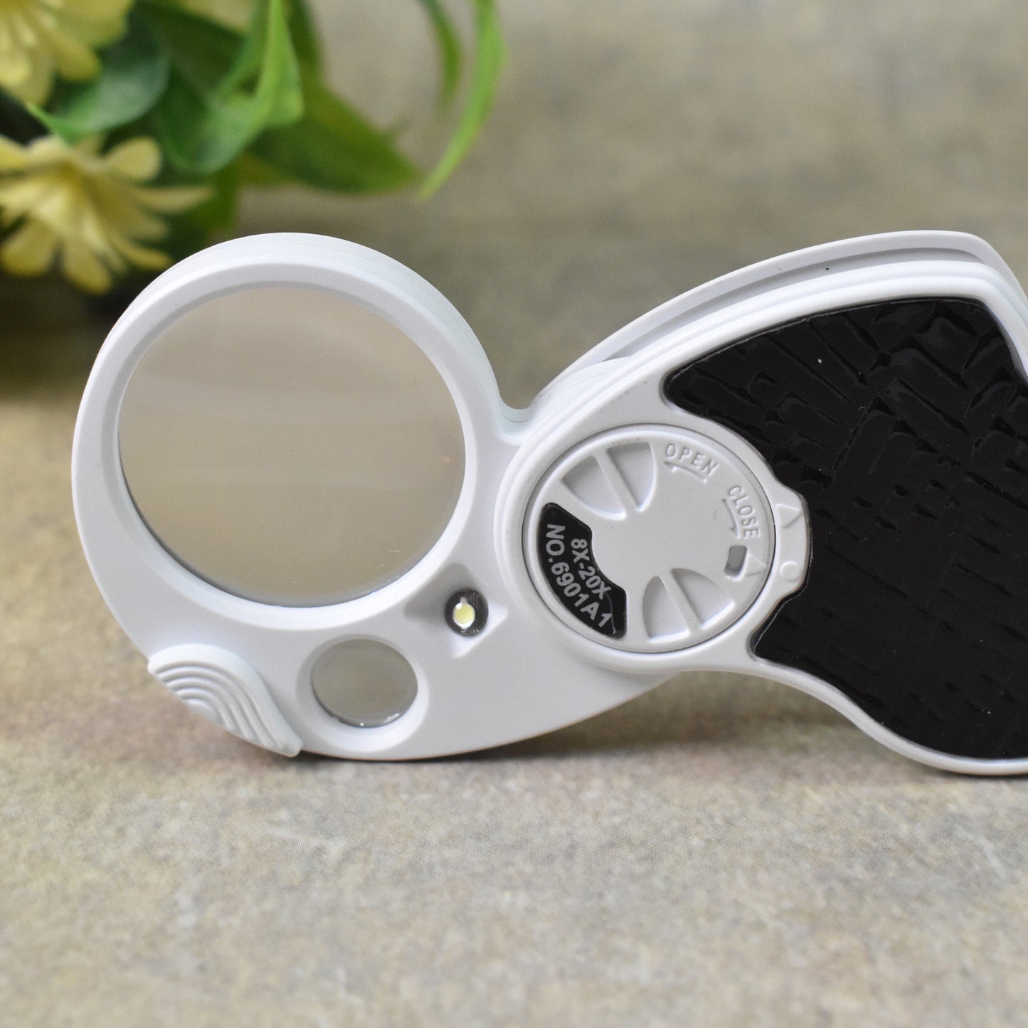Double-magnification Led Magnifiers With Light (1 Pc Small) - Springkart 